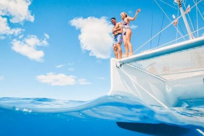 Oahu Small Group Snorkel Tour with Yacht Cruise - Hosted bar and lunch: not an afterthought, part of the pacing