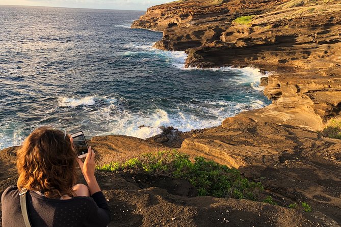 Oahu Sunrise Tour From Waikiki - Breakfast break: quick fuel before the east-side photo hunt