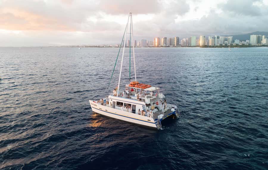 Oahu: Sunset Sail Cruise in Waikiki - Underwater viewing room: seeing marine life without waiting for perfect luck