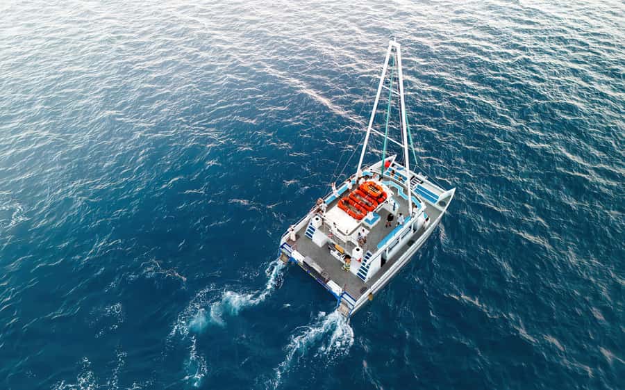 Oahu: Sunset Sail Cruise in Waikiki - Boarding the double-decker: comfort first, not just photos