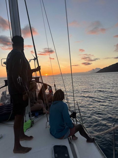 Oahu: Sunset sailing in small intimate groups - Quick highlights from a 2-hour Diamond Head sunset sail