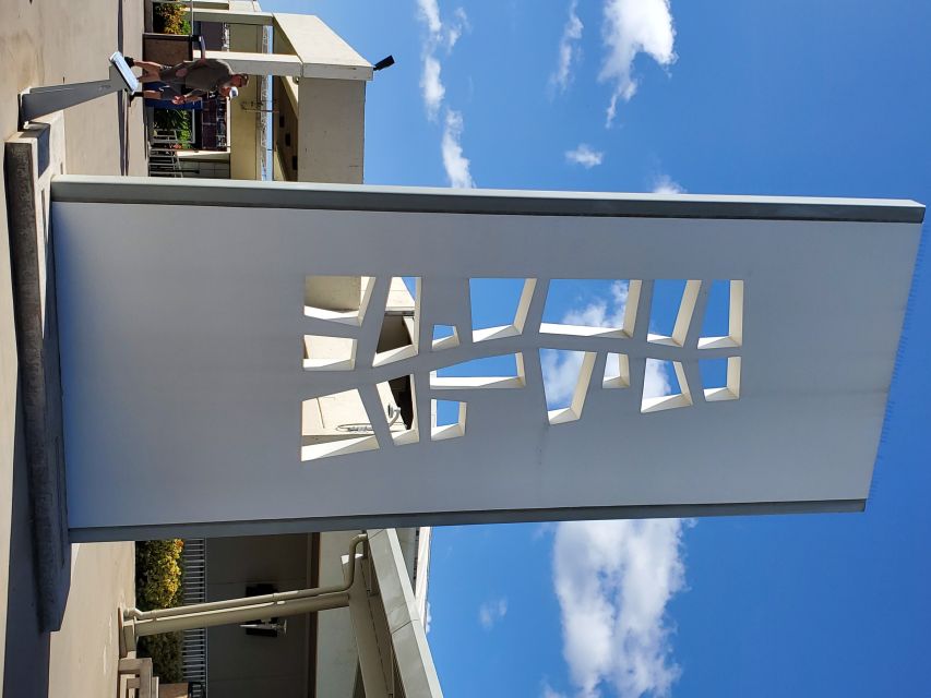 Oahu: USS Arizona Memorial Chief's Narrated Multimedia Tour - Pace, structure, and “no escorted tours” reality