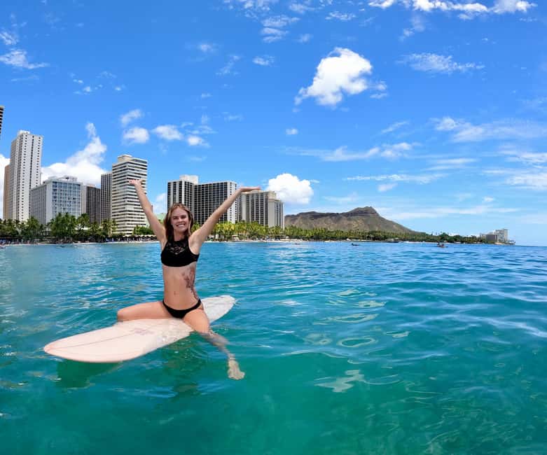 Oahu: Waikiki Beginner Private Surf Lesson- Female Guide - Paddle Out Together: 75 Minutes of Surfing Time