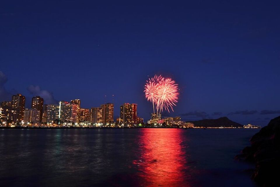 Oahu: Waikiki Friday Night Fireworks Catamaran (Wahine Koa) - What You’re Really Buying: A Fireworks Sail Off Waikiki