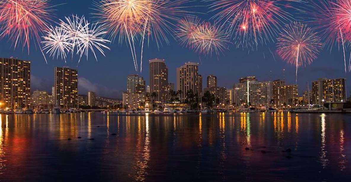 Oahu: Waikiki Friday Night Fireworks Catamaran (Wahine Koa) - Potential Red Flags: Tipping Talk and an Apparent Cancellation Message
