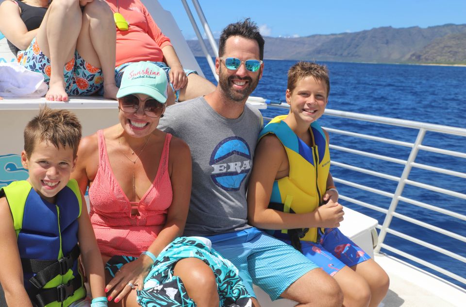 Oahu: Waikiki Whale Watching Tour-Donut and Coffee Included - Timing and the whale-sighting reality (Nov 15–30 vs Dec 1+)