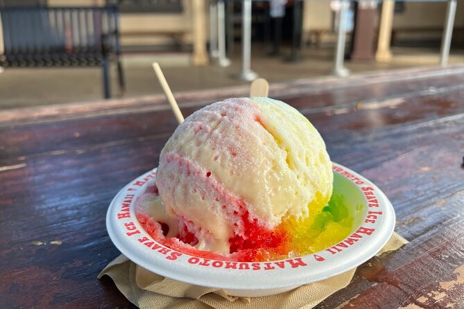 Oahu's Fun and Foodie Tour Groups of 5 or more Only! - Stop 1: Café Kaila Breakfast When the Line Means Something