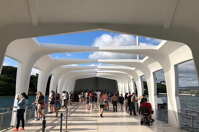Passport to Pearl Harbor "Private" - Oahu after WWII: the royal residence site and Punchbowl Crater