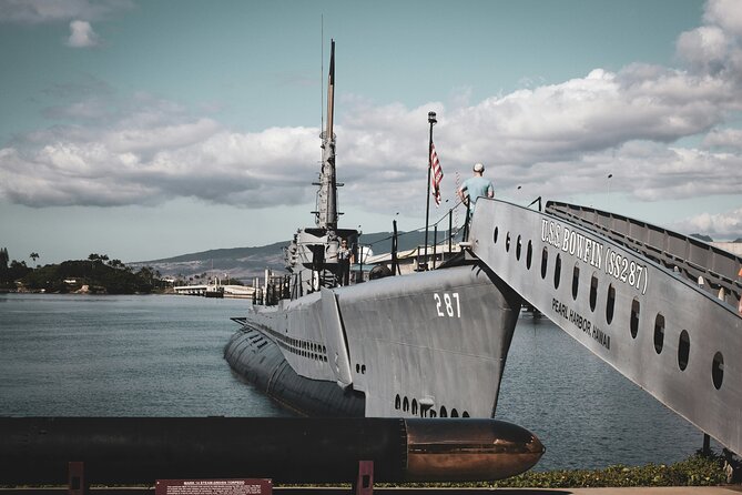 Pearl Harbor Arizona Memorial - A 10:00 am plan for Pearl Harbor in 4 to 6 hours