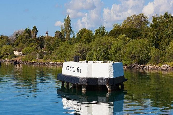 Pearl Harbor & Mini Circle Island Departing Big Island - Tropical Farms Stop: Macadamia Country Meets Quick Culture