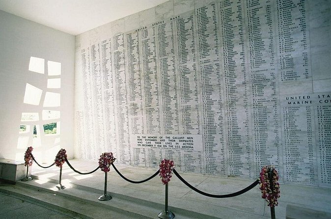 Pearl Harbor, National Memorial Cemetery and Honolulu City Tour - Food and Pace: Plan for Lunch Before the Tour Stops Matter