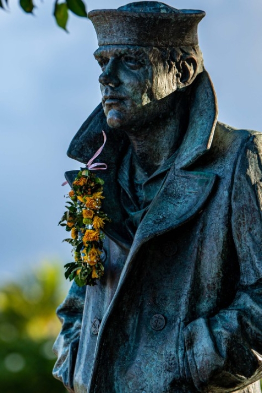 Pearl Harbor USS Arizona All Access Private Tour - Why this Pearl Harbor private tour works better than “hop on, hop off”
