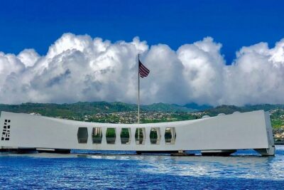 Pearl Harbor: USS Arizona Memorial & Battleship Missouri - Pearl Harbor Visitor Center: Road to War and the Attack Gallery