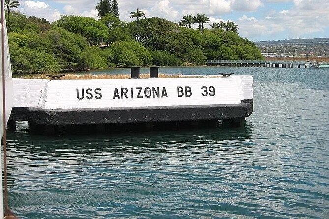 Pearl Harbor: USS Arizona Memorial & Battleship Missouri - Ford Island and Boarding the Battleship Missouri (Mighty Mo)