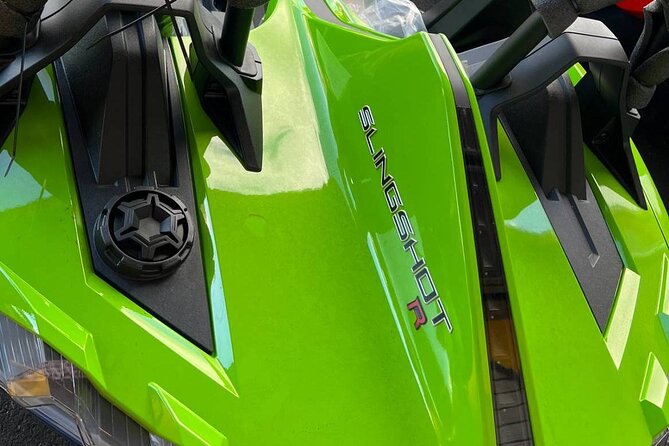 Polaris Sling Shot Rental - SL w/ Tech Package - Metalic Red - RIDE COMMAND and GPS navigation: how the tech helps you stay relaxed