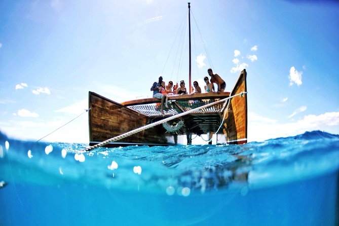 Polynesian Canoe Day Sail - Food on the water: local flavors, not snack-box touring
