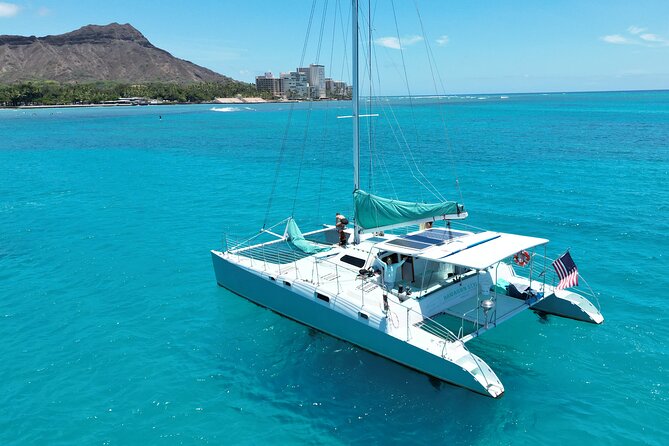 Private Catamaran Charter in Waikiki (1-6 Guests) - Private Catamaran Comfort in Waikiki (Up to 6 People)