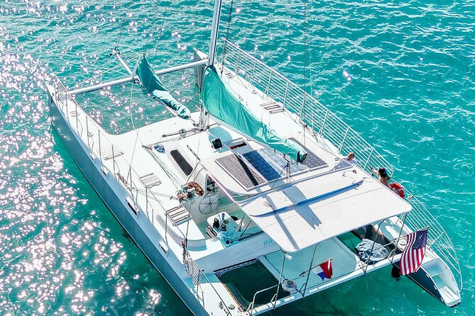 Private Catamaran Charter in Waikiki (1-6 Guests) - Diamond Head Area: Where Photos, Floats, and Great Vibes Happen