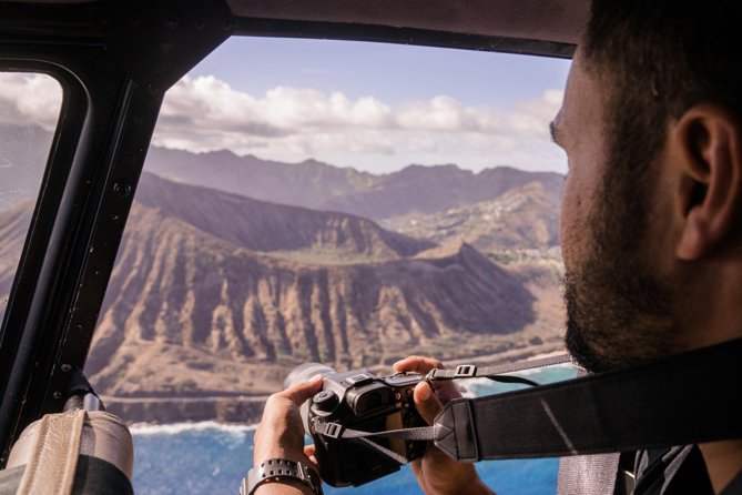 Private Oʻahu Helicopter Experience: All Window Seats - Why this private, all-window helicopter feels different over Oʻahu