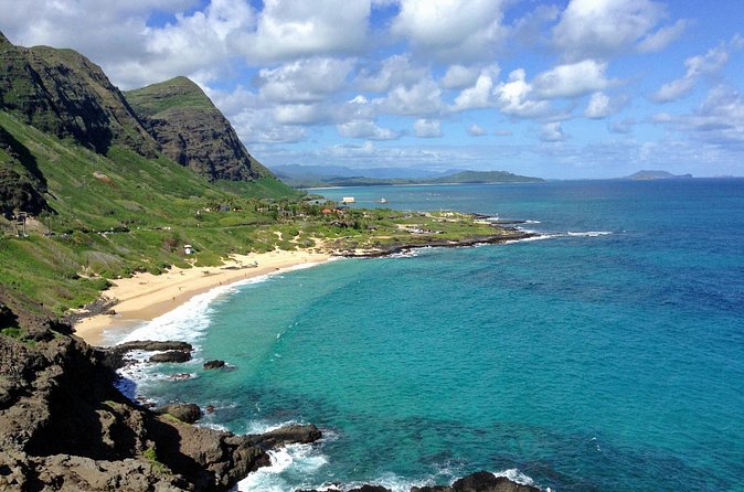 Private Oahu Van Tour - Ehukai Beach Park: The Pipeline Surf Break in One Stop