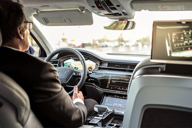 Private One-way Airport Transfer Honolulu Airport To Honolulu - Drop-Off in Honolulu: One Destination, No Detours
