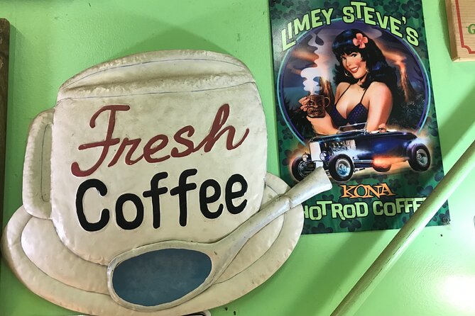 Private Pearl Harbor & North Shore tour (Se habla Español) - Coffee farm samples and Dole Plantation: where the day turns playful