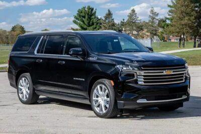 Private Transfer: Honolulu Airport HNL to Honolulu in Luxury SUV - Luxury SUV Comfort You Can Actually Feel After a Long Flight