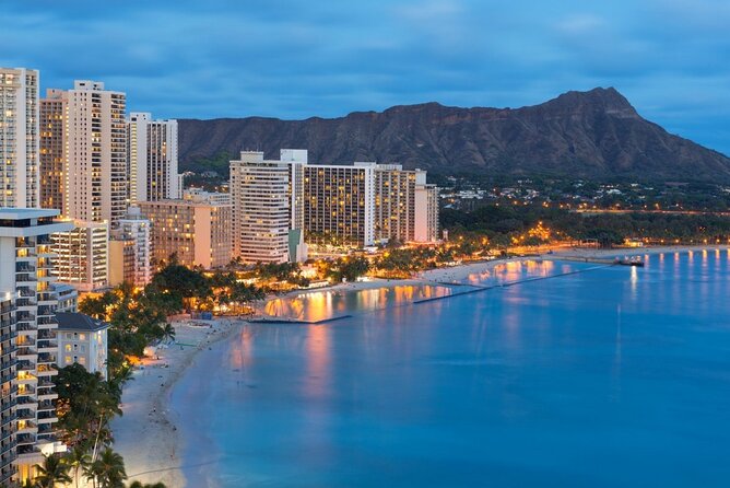 Private Transfer: Honolulu Airport HNL to Honolulu in Sedan Car - The Meet-and-Greet at HNL: Nameplate, Luggage Help, and Driver Communication