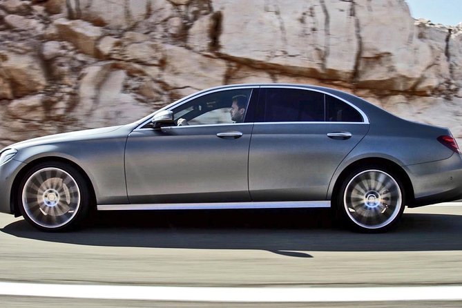 Private Transfer Honolulu Airport HNL to Waikiki by Sedan - Price and Value: Is $127.64 Per Person Worth It?