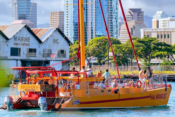 South Shore Open Sail from Kewalo Harbor Including Drinks - Duration and pacing: 90 minutes of views, photos, and drinks