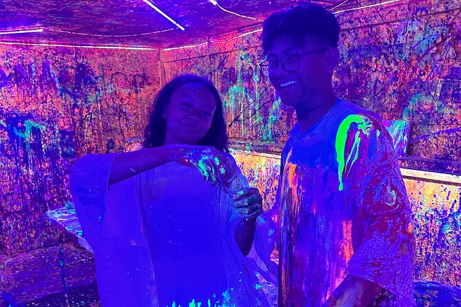 Splatter Art Paint Studio Experience in Hawaii - Taking your artwork home: souvenir value beyond the splatter