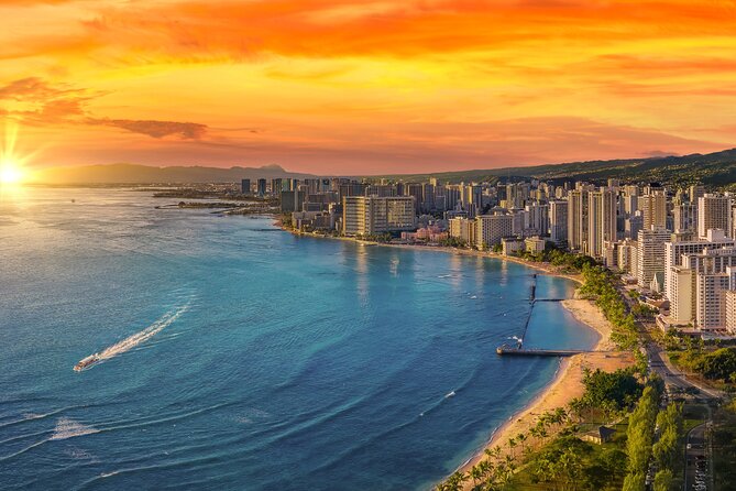 Sunset Cruise along Waikiki Coastline - Waikiki Sunset Cruise with up to 6 people: what you’re really buying for $124