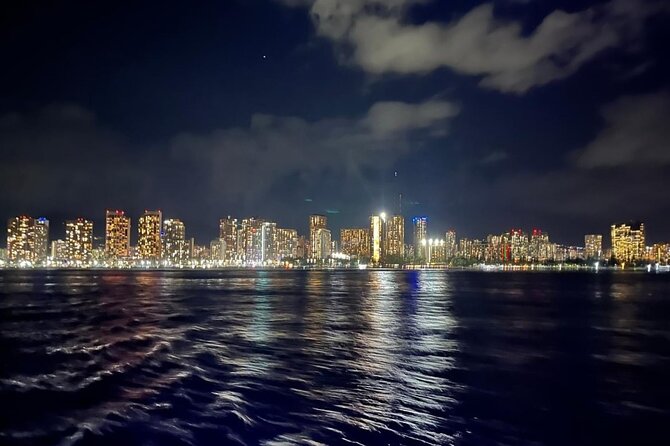 Sunset Cruise along Waikiki Coastline - Crew makes the difference: Ashley, Dawn, Mike, and Tracy