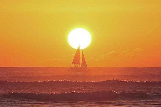 Sunset sail Aboard Manakai Catamaran - FAQ