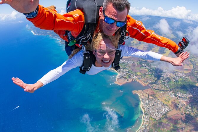 Tandem Skydiving with GoJump in Hawaii - Weather and airspace: When Hawaii schedules push back