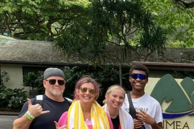 "The Dole Plantation" & "North Shore" Private Limousine VIP Tour! - Stop 2: North Shore Macadamia Nut Company Tasting Break