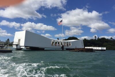 USS Arizona Memorial & The "Mighty MO" #1 Limousine Private Tour - A private limousine day that keeps Pearl Harbor moving